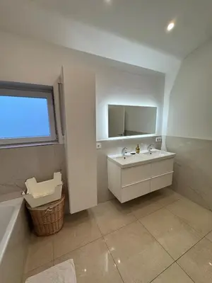 Ein Badezimmer in der Unterkunft DHHEsting