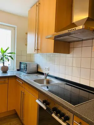 Küche/Küchenzeile in der Unterkunft Top möblierte 2-Zimmer Wohnung, Zentrum Vilsbiburg, Sonniger Balkon, Garage, WLAN