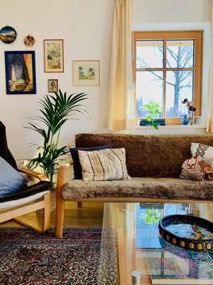 Ein Sitzbereich in der Unterkunft Sunny 100 sqm family apartment with alpine views