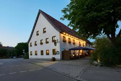 Das Gebäude in dem sich das Gasthaus befindet