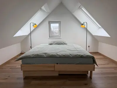 Ein Bett oder Betten in einem Zimmer der Unterkunft Wohnung für Monteure und Geschäftsreisende - Jakobervorstadt