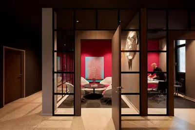 Ein Bett oder Betten in einem Zimmer der Unterkunft Moxy Munich Airport