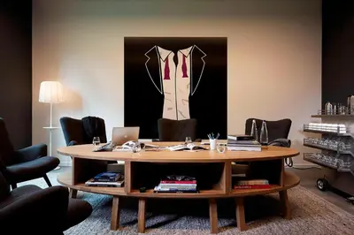 Ein Sitzbereich in der Unterkunft Moxy Munich Airport