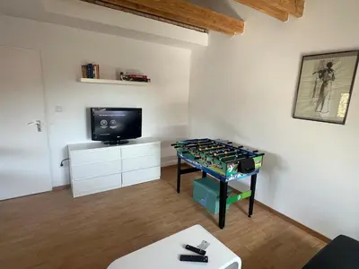 TV/Unterhaltungsangebot in der Unterkunft Bright and modern Apartment