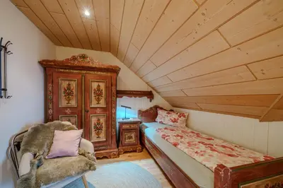 Ein Bett oder Betten in einem Zimmer der Unterkunft Adlerhorst