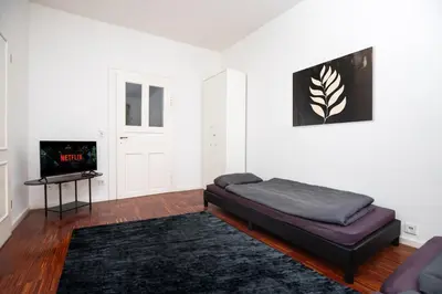 TV/Unterhaltungsangebot in der Unterkunft Nahe Olympiapark und Stadtzentrum, Wunderschönes Apartment