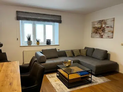 Ein Sitzbereich in der Unterkunft Ferienwohnung Rössler