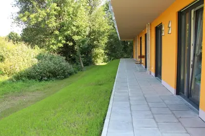 Ein Garten an der Unterkunft Schäfer Boardinghouse