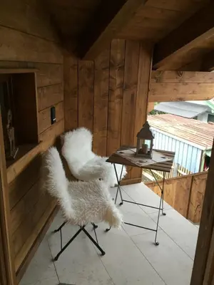 Ein Balkon oder eine Terrasse in der Unterkunft Ferienwohnung Ostermair Apartment Gudiberg