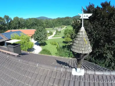 Ein allgemeiner Bergblick oder ein Berglick von der Ferienwohnung aus