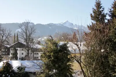Ein allgemeiner Bergblick oder ein Berglick von der Ferienwohnung aus