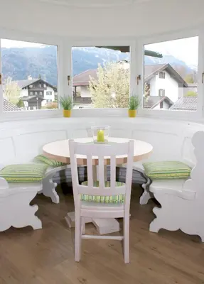 Ein allgemeiner Bergblick oder ein Berglick von der Ferienwohnung aus
