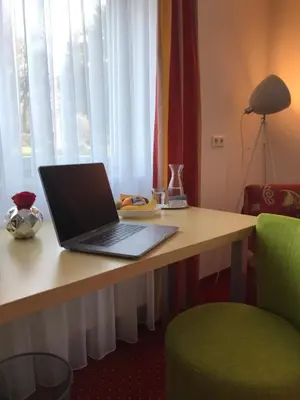 Ein Sitzbereich in der Unterkunft Waldgasthof St.Wolfgang