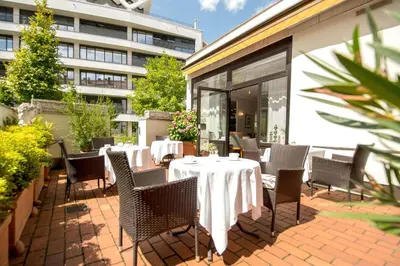 Das Gebäude in dem sich das Hotel befindet