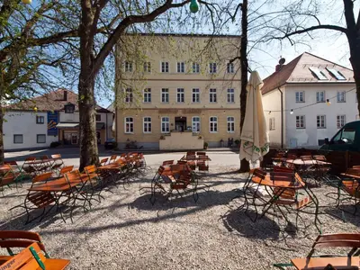 Das Gebäude in dem sich das Hotel befindet