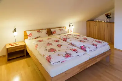 Ein Bett oder Betten in einem Zimmer der Unterkunft Ferienwohnung Rosalie