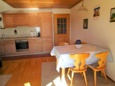 Küche/Küchenzeile in der Unterkunft Familienapartment in Ingenried
