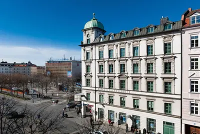 Das Gebäude in dem sich das Hotel befindet
