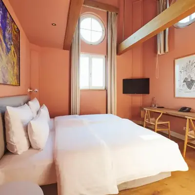 MOMA1890 Boutique Hotel