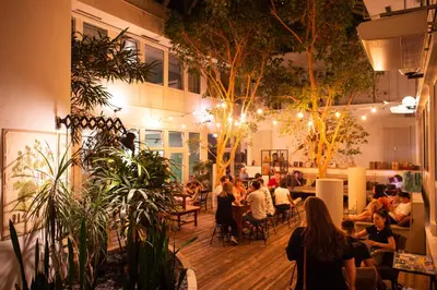 Ein Restaurant oder anderes Speiselokal in der Unterkunft Wombat's City Hostel Munich Hauptbahnhof