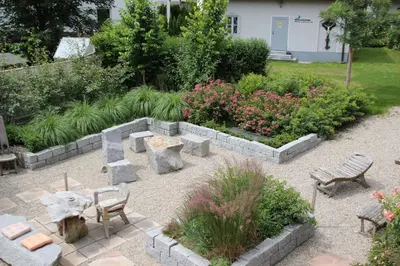 Ein Garten an der Unterkunft Hotel Linner