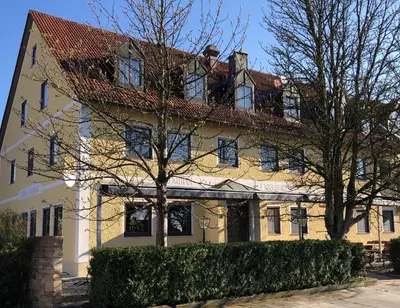 Das Gebäude in dem sich das Hotel befindet