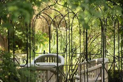 Ein Garten an der Unterkunft Parkhotel Schmid