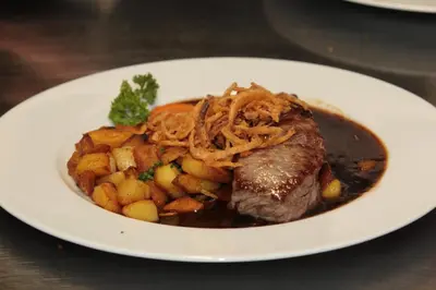 Essen in der Pension oder in der Nähe