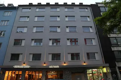 Das Gebäude in dem sich das Hotel befindet