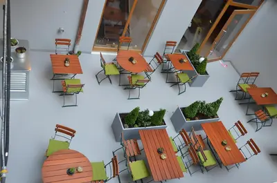 Ein Restaurant oder anderes Speiselokal in der Unterkunft mk | hotel münchen city