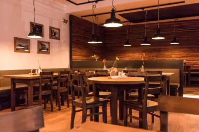 Ein Restaurant oder anderes Speiselokal in der Unterkunft mk | hotel münchen city