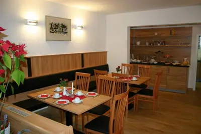 Ein Sitzbereich in der Unterkunft Hotel Accolo