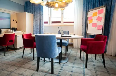 Ein Sitzbereich in der Unterkunft Hotel König Ludwig II