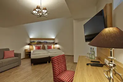 TV/Unterhaltungsangebot in der Unterkunft Hotel Sauerlacher Post