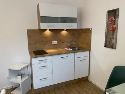 Küche/Küchenzeile in der Unterkunft Festl Apartments - Nähe Messe München, Therme Erding