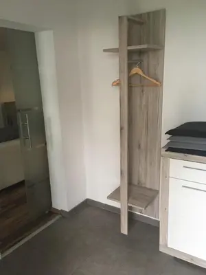 Küche/Küchenzeile in der Unterkunft L&L Lodge Günding