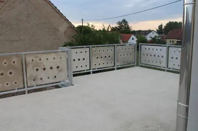Ein Balkon oder eine Terrasse in der Unterkunft Helmers Gästehaus