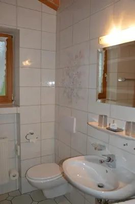 Ein Badezimmer in der Unterkunft Pension Krüner Stub´n