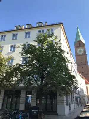 Das Gebäude in dem sich das Hotel befindet