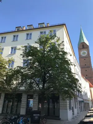 Das Gebäude in dem sich das Hotel befindet