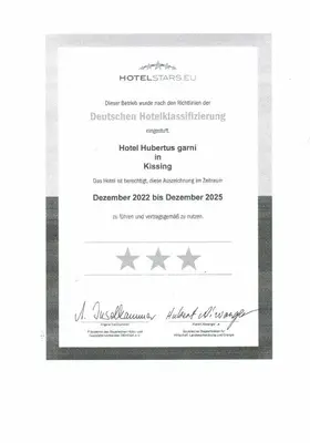 Ein Zertifikat, Auszeichnung, Logo oder anderes Dokument, das in der Unterkunft Hotel Hubertus ausgestellt ist