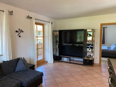 TV/Unterhaltungsangebot in der Unterkunft Ferienwohnung Bergblick für bis 13 oder 14 Personen mit 5 Schlafzimmer und 3 Bäder