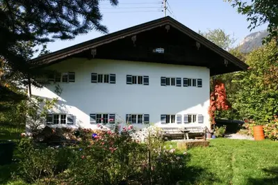 Ein Garten an der Unterkunft Windshausen 84