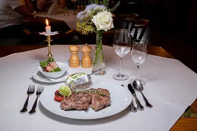 Essen im Hotel oder in der Nähe