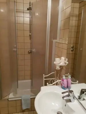 Ein Badezimmer in der Unterkunft Hotel Giesing