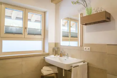 Ein Badezimmer in der Unterkunft Ferienwohnung In den Bergen