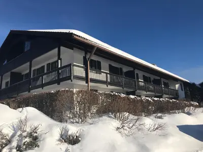Ferienwohnung am Walchensee im Winter