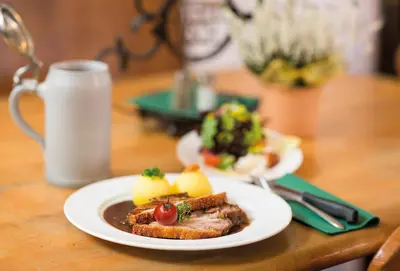 Essen im Hotel oder in der Nähe