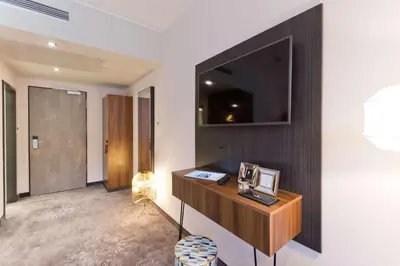 TV/Unterhaltungsangebot in der Unterkunft elaya hotel munich city, Trademark Collection by Wyndham