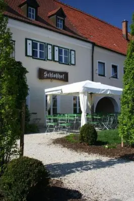 Das Gebäude in dem sich die Pension befindet